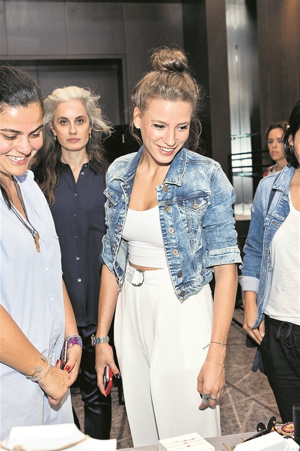 Üç güzel bir arada!