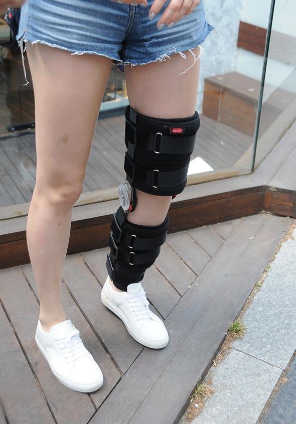 Serenay Sarıkaya'nın bacağına ne oldu?