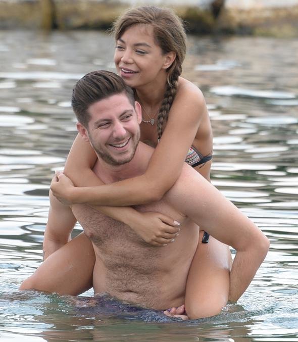 Buse Narcı ve Cemre Burak aşka geldi