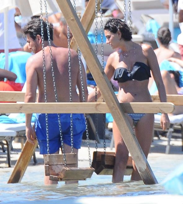 Hande Subaşı sevgilisi Altuğ Leblebici, Çeşme’de aşka geldi!