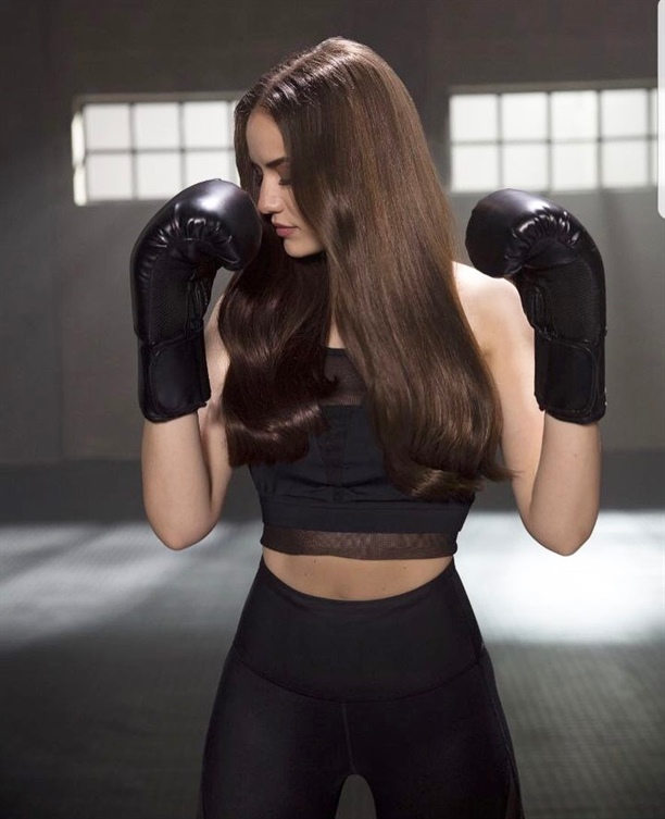 Boksör Fahriye Evcen'e büyük ilgi!