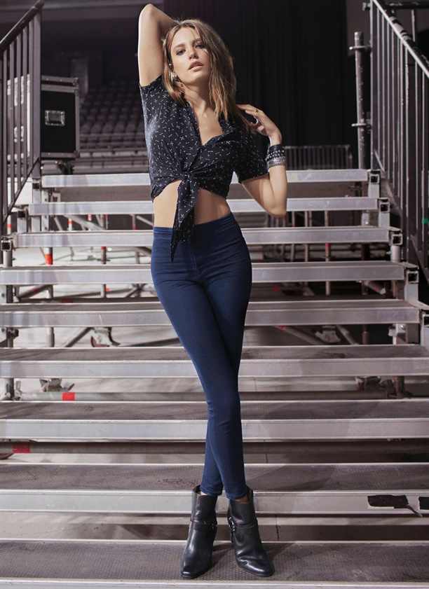 Serenay Sarıkaya