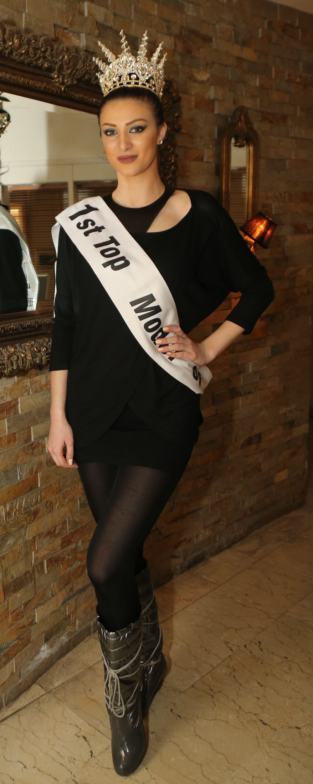 Merve Akanat'tan Yunanistan’a Osmanlı tokadı