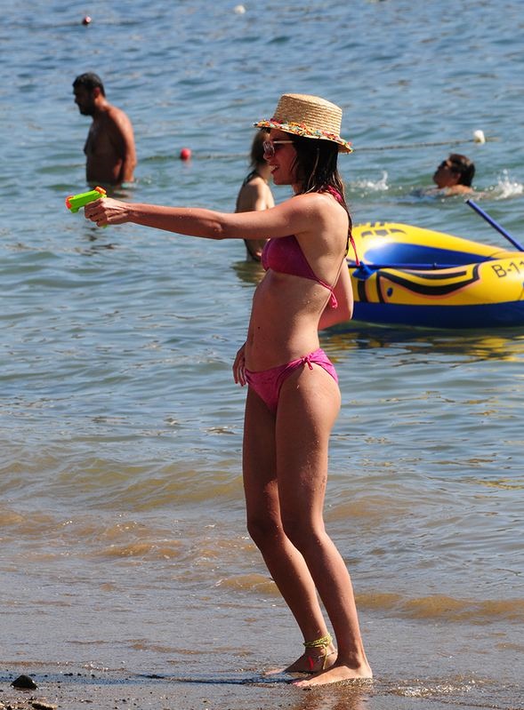 Kıvılcım Ural tatilde! 