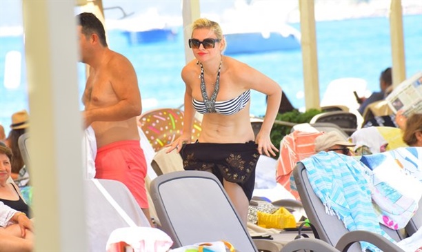 Seçkin Piriler ile Meral Kaplan'ın tatil keyfi!