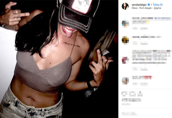 Sevda Dalgıç cesur pozlarıyla dikkat çekiyor!