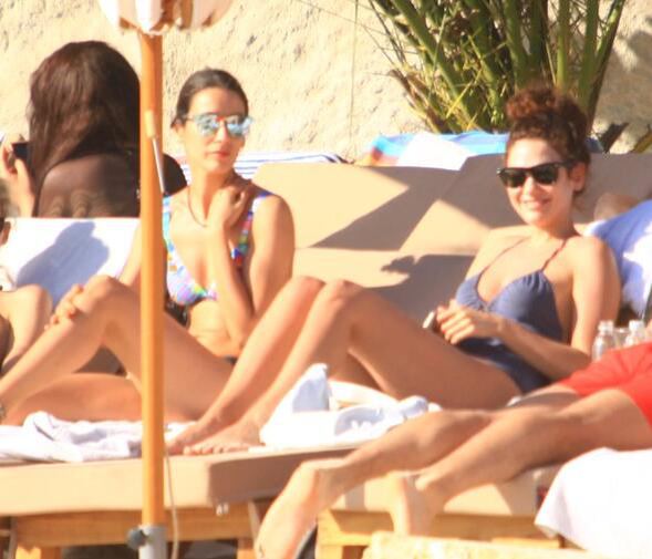 Ekin Türkmen sezonu Çeşme'de açtı