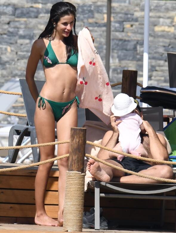 Kıvılcım Ural ile Kaan Tangöze'nin aile saadeti