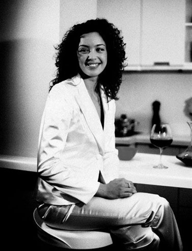 Azra Akın