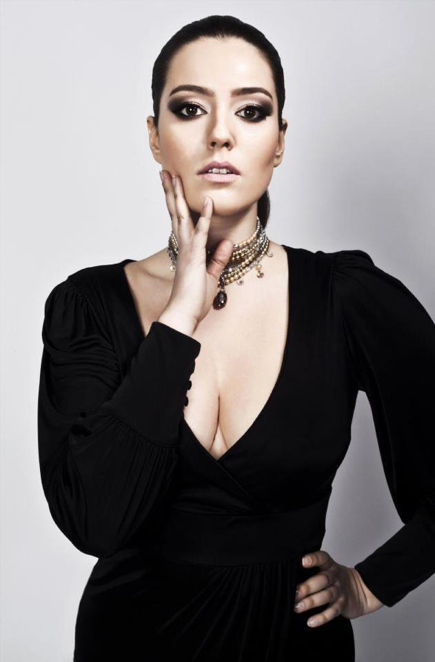 Pelin Akil
