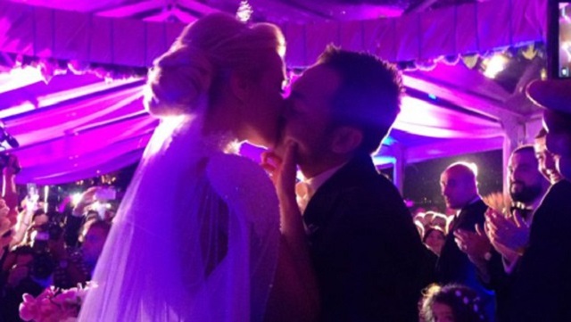 Serdar Ortaç ve Chloe Loughnan evlendi!