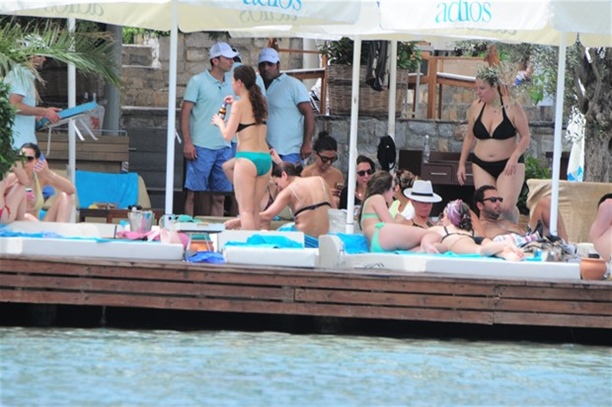 Ünlüler Türkbükü'nde buluştu!