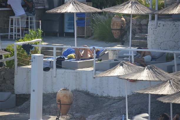 Elif Atakan her pozisyonda okudu!