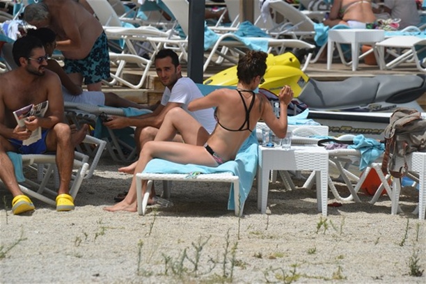 Özge Özpirinçci'nin bitmeyen tatili!