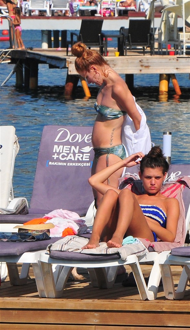 İpek Yaylacıoğlu'nun deniz sefası!