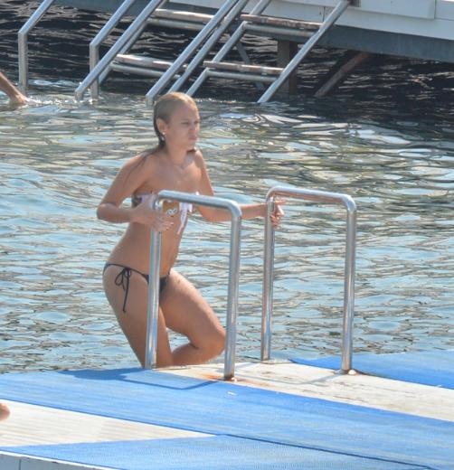 Ceyhun Fersoy ile Begüm Öner'in aşk tatili!