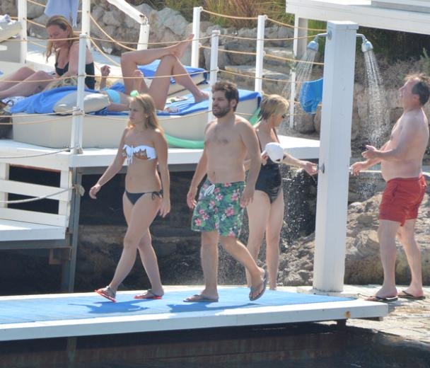 Ceyhun Fersoy ile Begüm Öner'in aşk tatili!