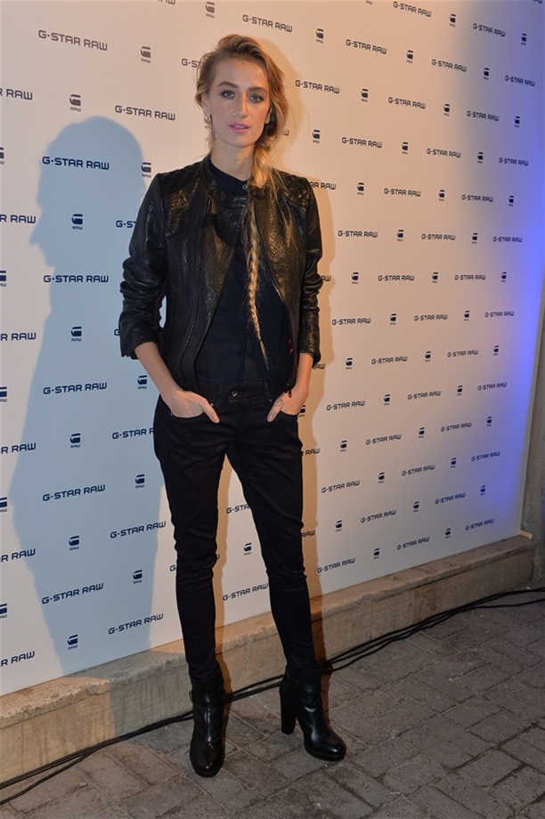 Ünlü isimleri buluşturan parti!