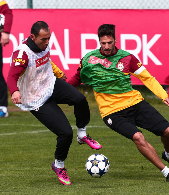 Galatasaray, Shalke'ye hazırlanıyor