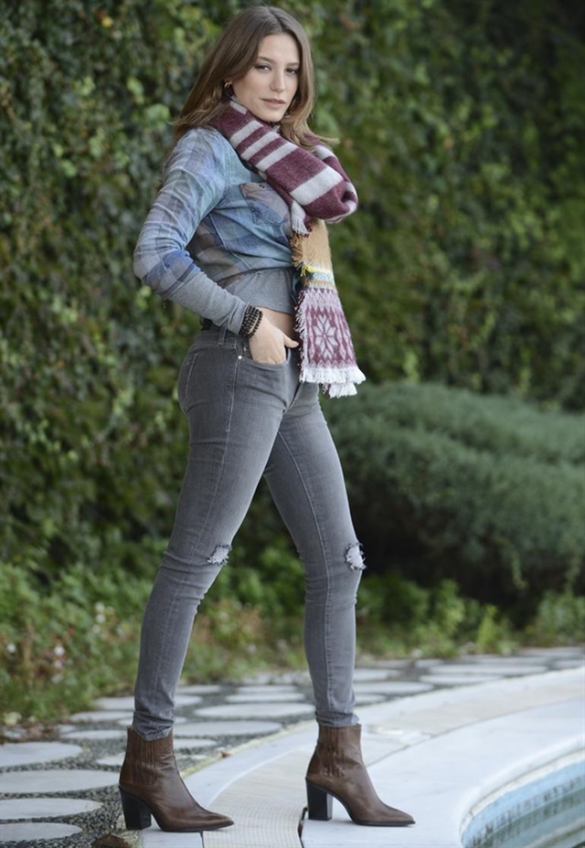 Serenay Sarıkaya