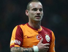 Sneijder hiçbir yere gitmeyecek