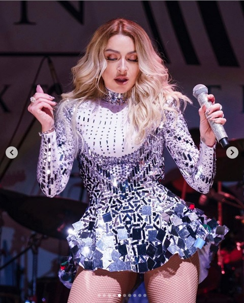 Hadise yine yürek hoplattı