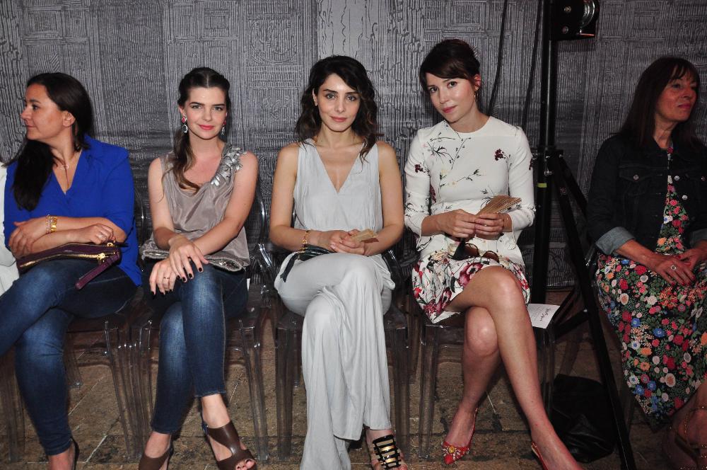 “Golden Bazaar”Defilesi