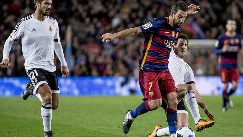 Barcelona'dan final adımı! Valencia'yı 7-0 yendi